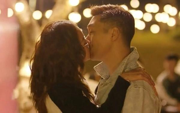 Mạnh Trường bị chi phối sau cảnh hôn Thùy Anh-1