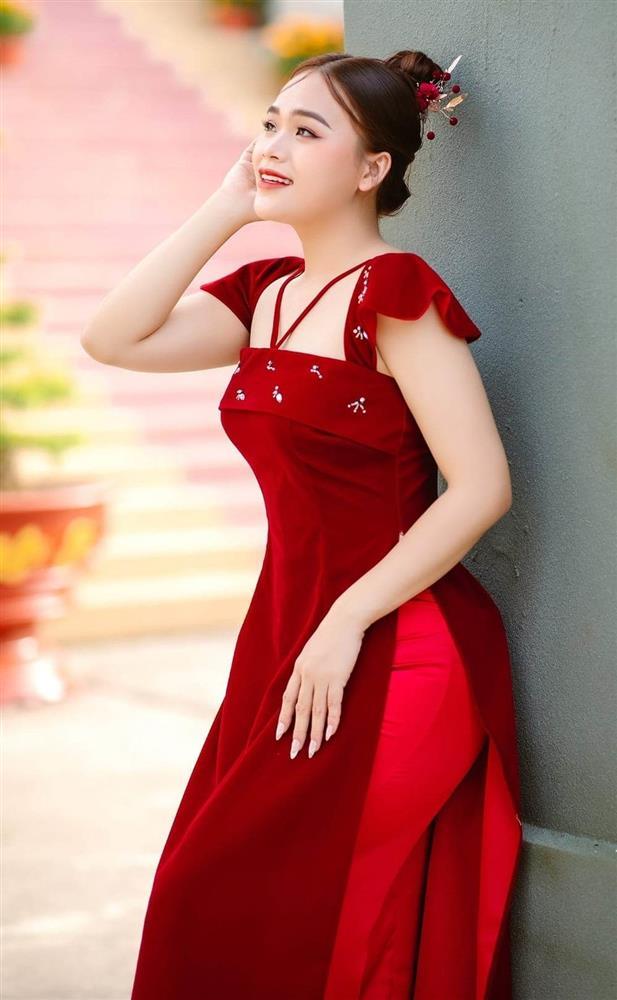 Chi khủng thẩm mỹ, thánh sún Thách Thức Danh Hài mặt đơ cứng-5