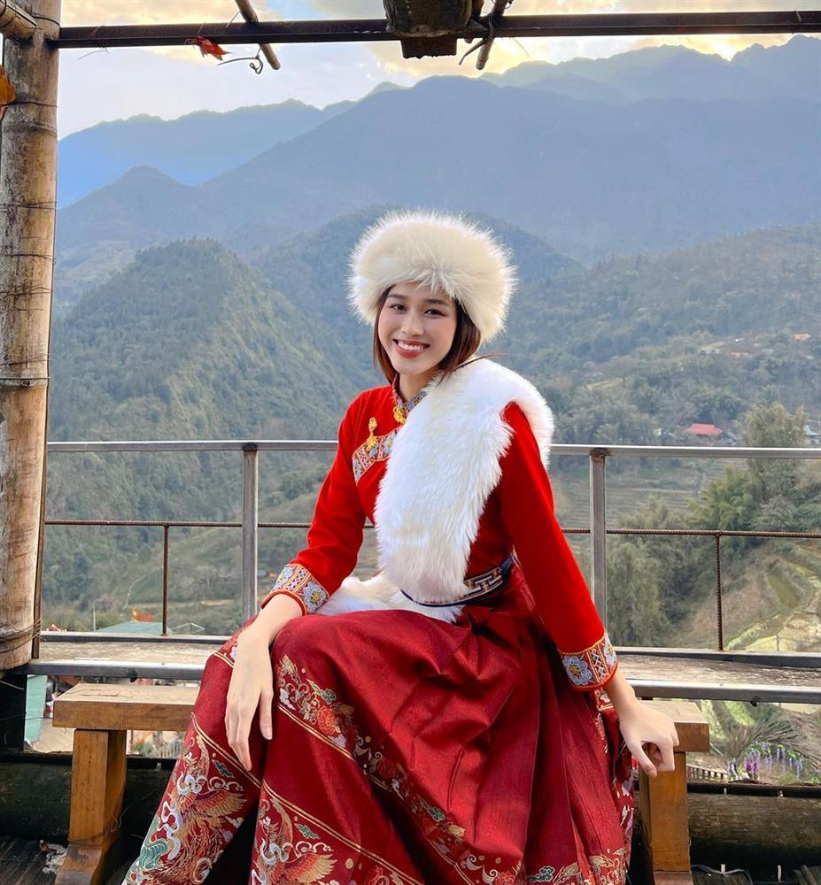 Thùy Tiên và Đỗ Thị Hà mặc cùng kiểu trang phục: Ai hơn ai?-1