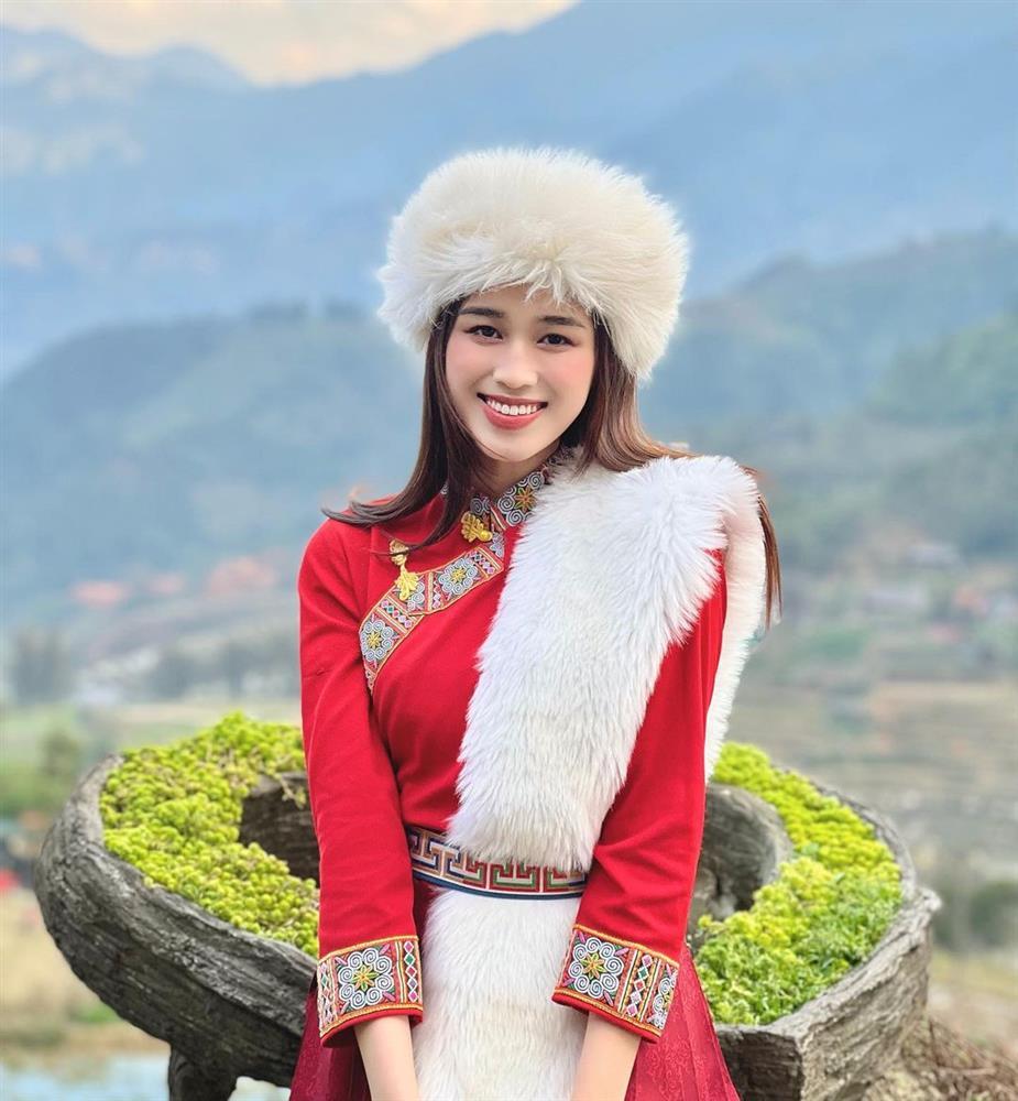 Thùy Tiên và Đỗ Thị Hà mặc cùng kiểu trang phục: Ai hơn ai?-2