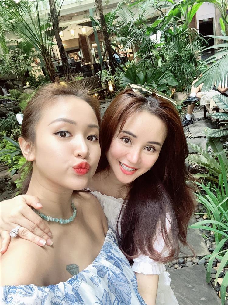 Showbiz Việt ngày 13/2: Con trai Thúy Vinh lớn phổng phao-10