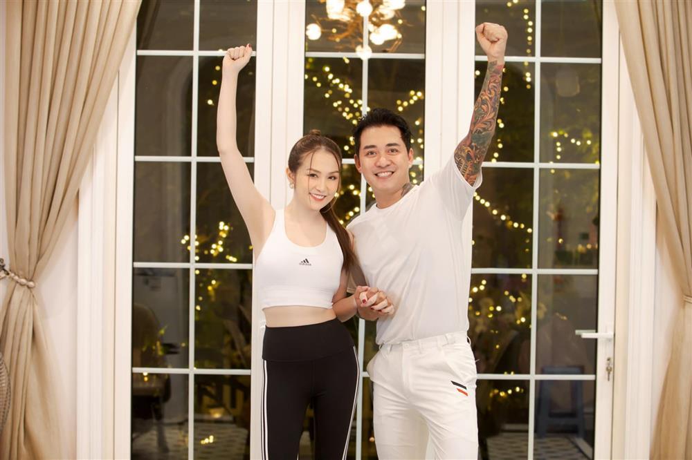 Showbiz Việt ngày 13/2: Con trai Thúy Vinh lớn phổng phao-11