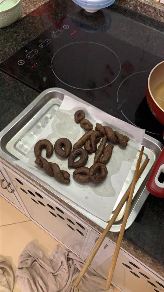 Thảm họa vào bếp lễ tình nhân, cũng làm chocolate mà nó... lạ lắm-6