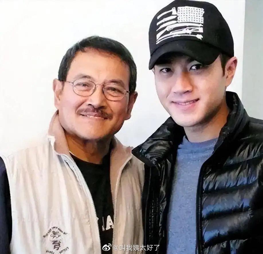 Cha Lưu Khải Uy bị nghi nói kháy Dương Mịch-1