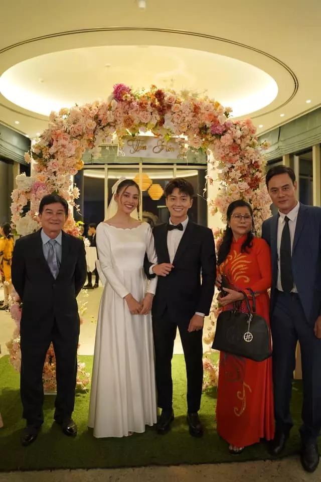 Ảnh cưới của Tân Hoa hậu Việt Nam trước khi đăng quang-10