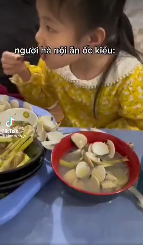 Vừa ăn ốc vừa được nghe violin, sang chảnh như ở nhà hàng-2