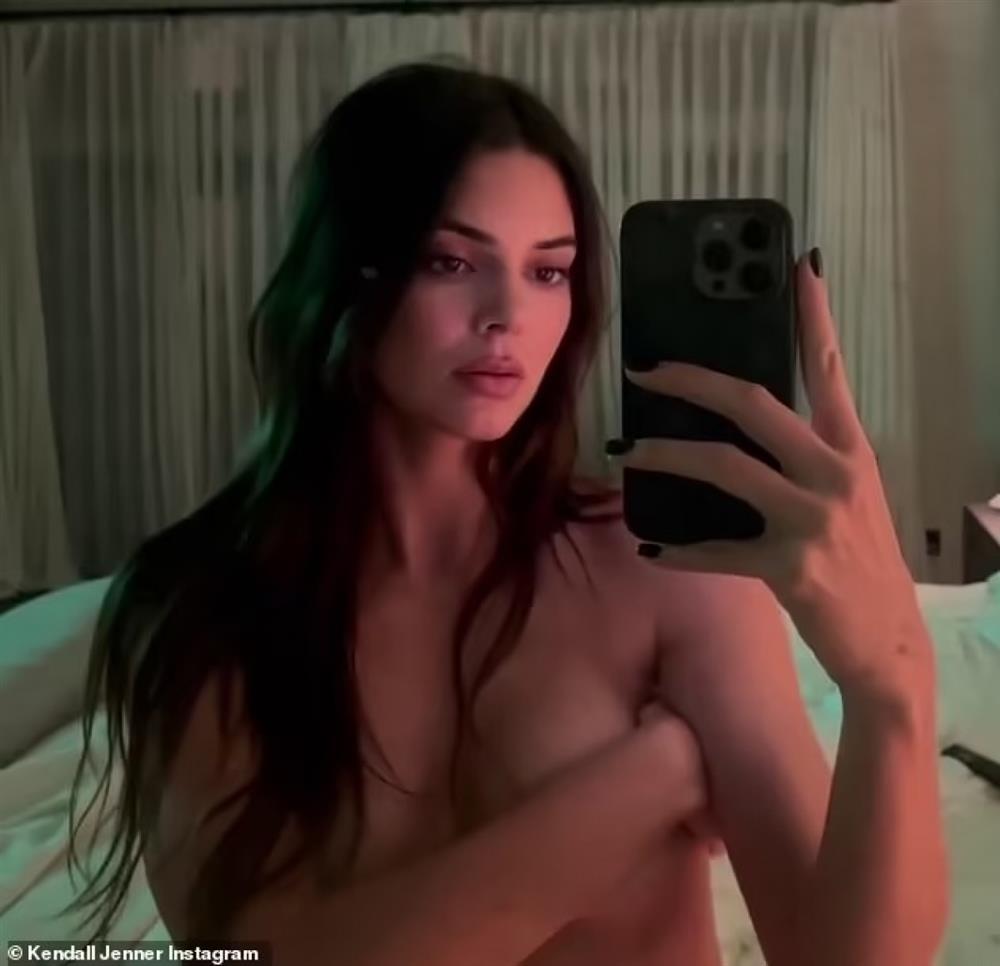 Kendall Jenner diện đồ bó sát khoe vóc dáng khỏe khoắn gợi cảm-6