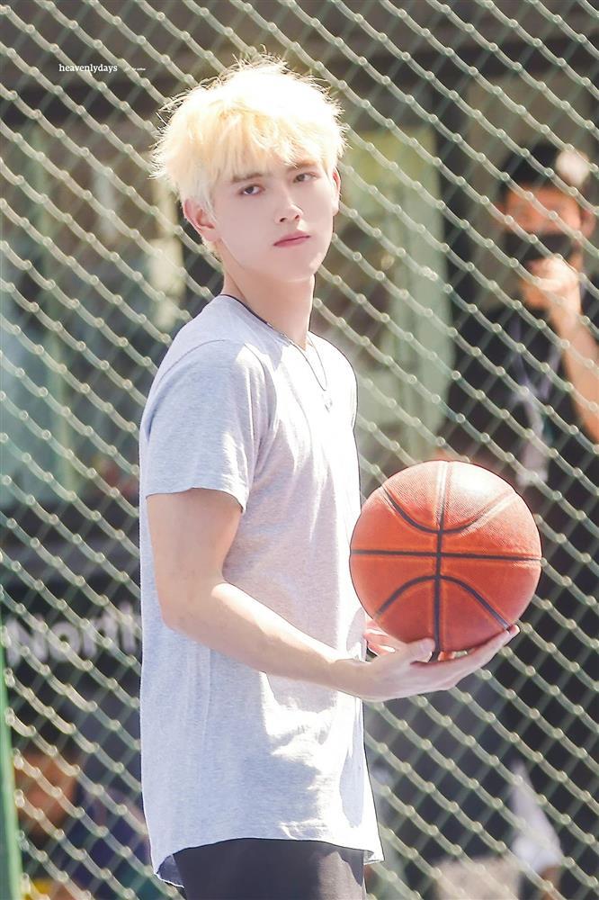 Trần Phi Vũ - diễn viên lộ ảnh nóng với hotgirl mạng là ai?-2