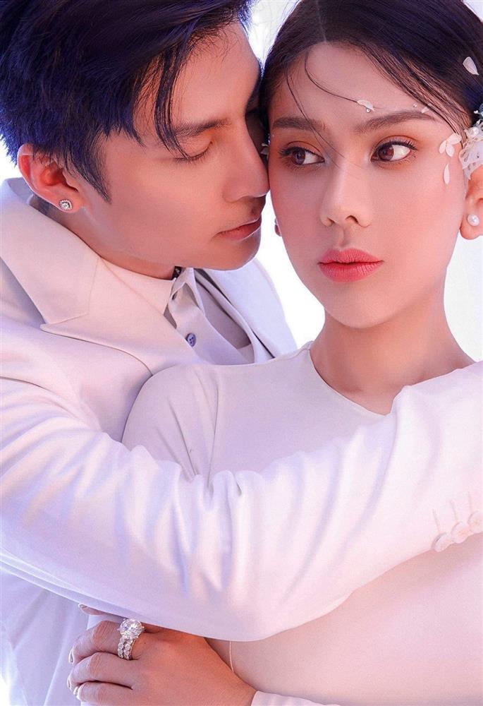 Đúng Valentine, Lâm Khánh Chi hy vọng tái hợp chồng cũ-1