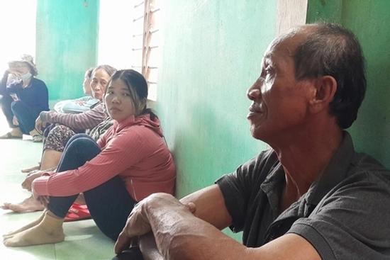 Tai nạn 8 người chết ở Quảng Nam: Chuyến xe định mệnh 2 mẹ con