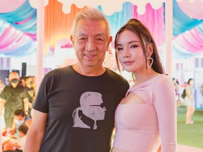 Ly hôn đòi quà: Kết đắng sau lễ ăn hỏi 15 thỏi vàng của ái nữ tỷ phú-1