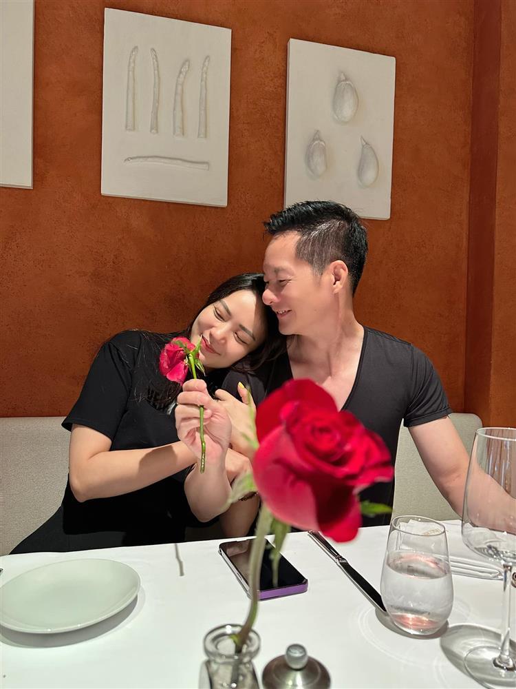 Sao Việt khoe quà Valentine: Lạ nhất 2 quả trứng vịt lộn-16