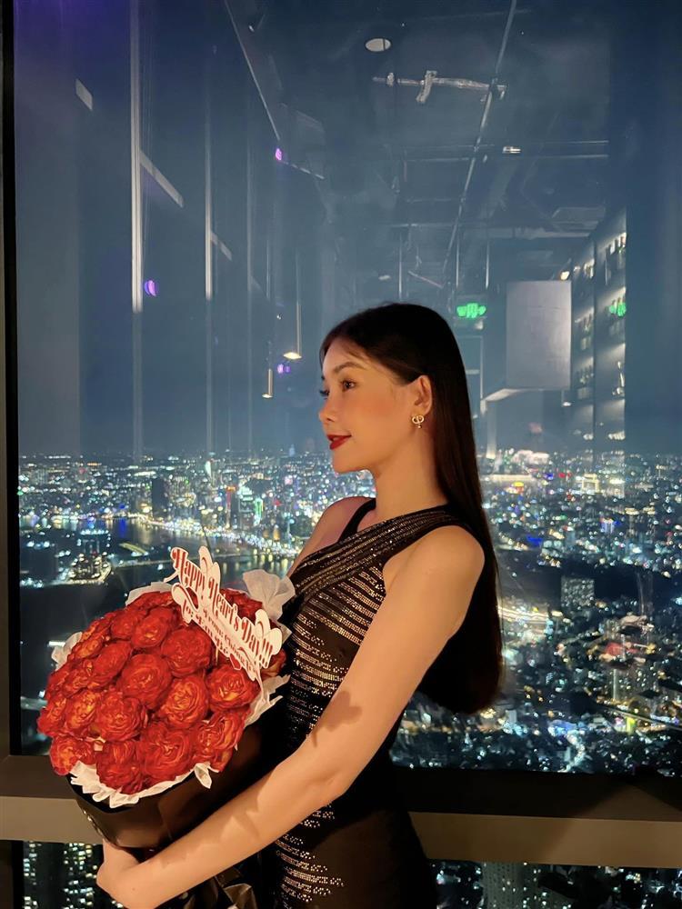 Vợ chồng Lê Âu Ngân Anh cực tình Valentine, cosplay quá khứ-5