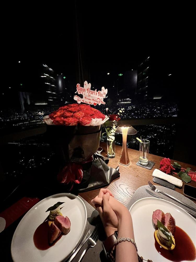 Vợ chồng Lê Âu Ngân Anh cực tình Valentine, cosplay quá khứ-6