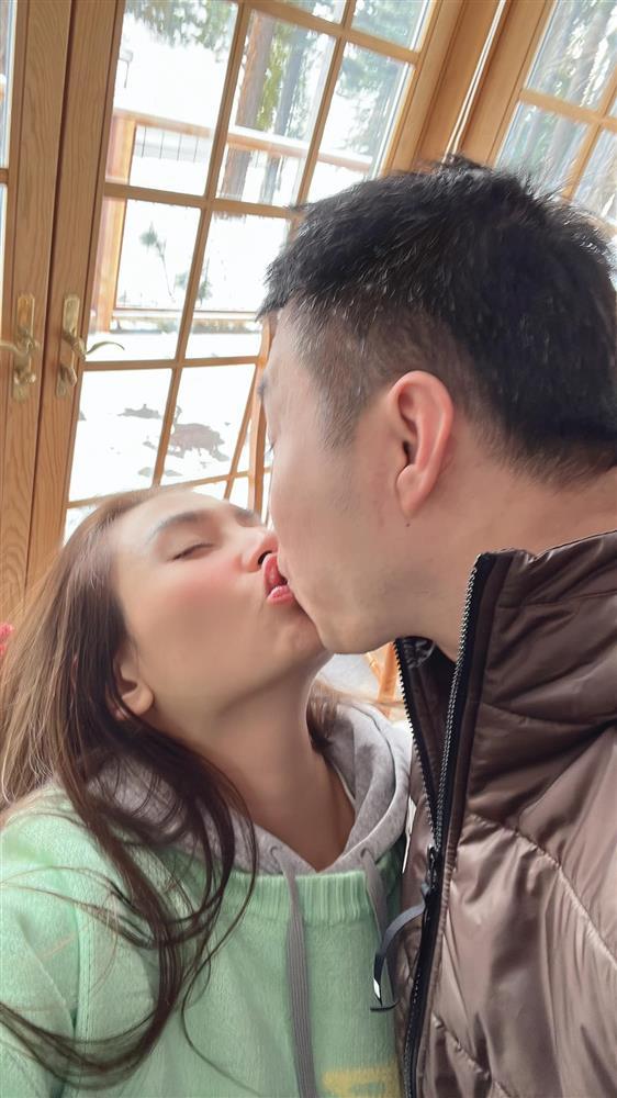 Võ Hoàng Yến hôn nuốt môi bạn trai U50 ngày Valentine-3