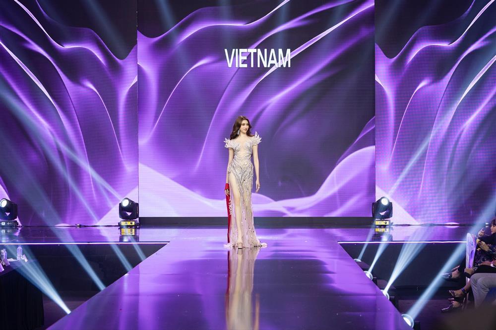Thanh Thanh Huyền trình diễn ra sao ở bán kết Miss Charm?-4