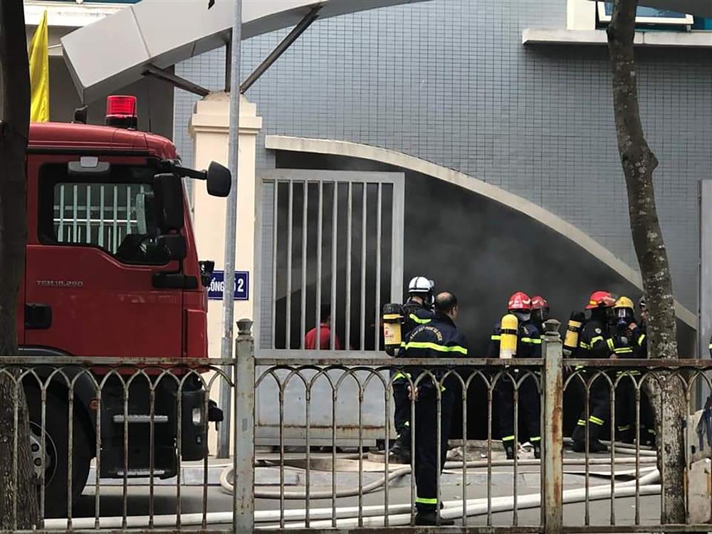 Cháy tầng hầm trường Tiểu học Yên Hòa, học sinh chạy tán loạn-2