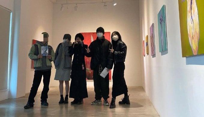 Hyuna và Dawn lần đầu được bắt gặp đi cùng nhau sau khi quay lại-1