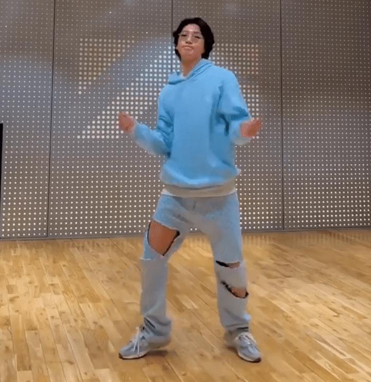 Hoàng Thùy Linh nhận Seunghoon (WINNER) làm chú rể-2