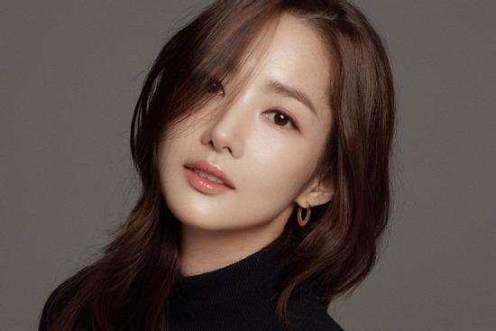 Công ty phản hồi tin Park Min Young bị cấm xuất cảnh