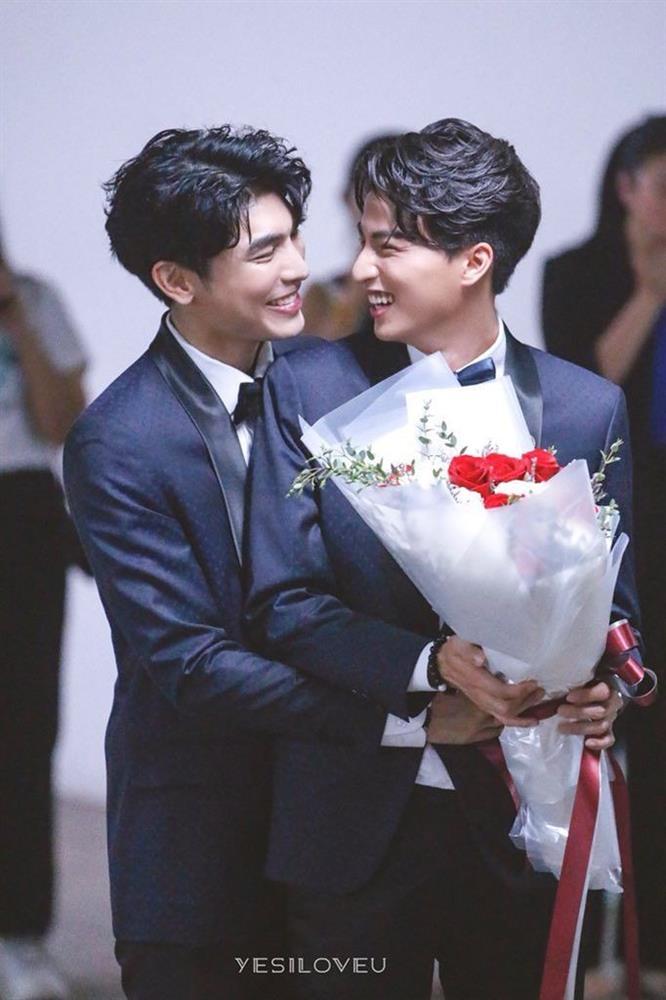 Nam thần đam mỹ Mew Suppasit tự tay đốt thuyền MewGulf-2