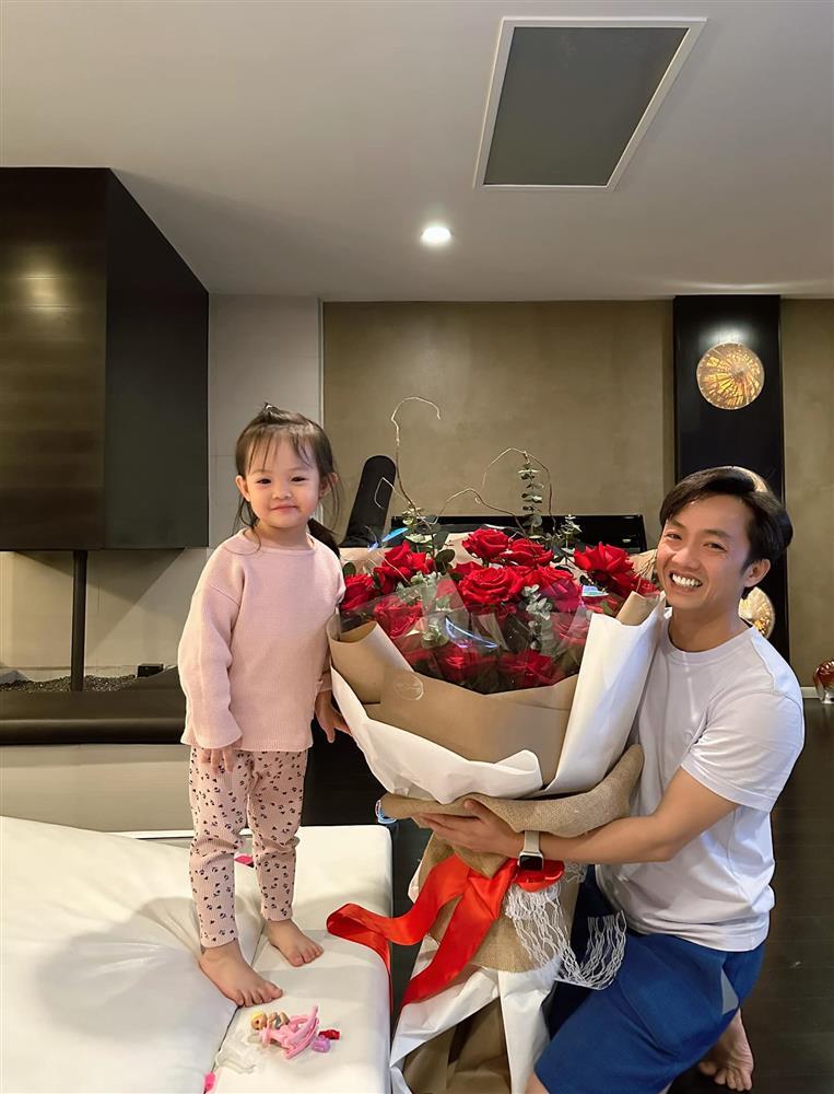 Tặng quà Valentine vợ, Cường Đô La trổ thêm tài lẻ không ai ngờ-1