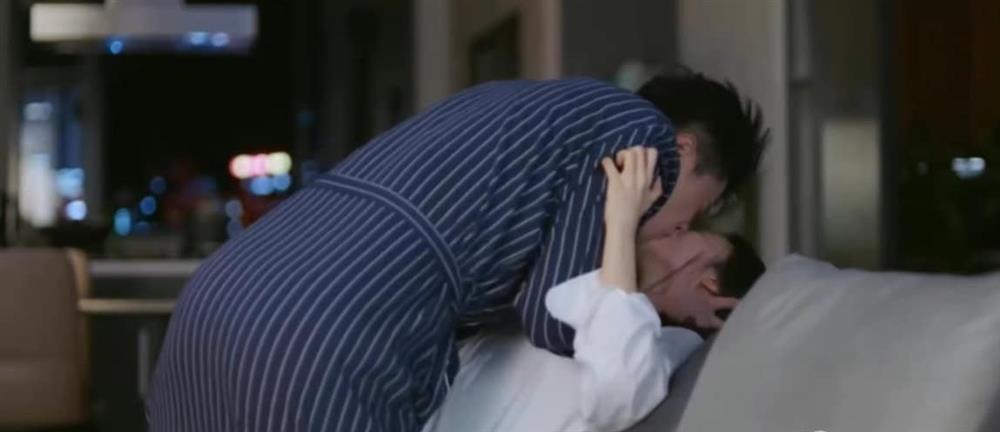 Phim của tiểu Lưu Diệc Phi bị chê vì cảnh cưỡng hôn phản cảm-2