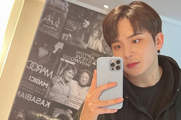 Lý do thần tượng Kpop bị cấm chụp ảnh với người hâm mộ-3