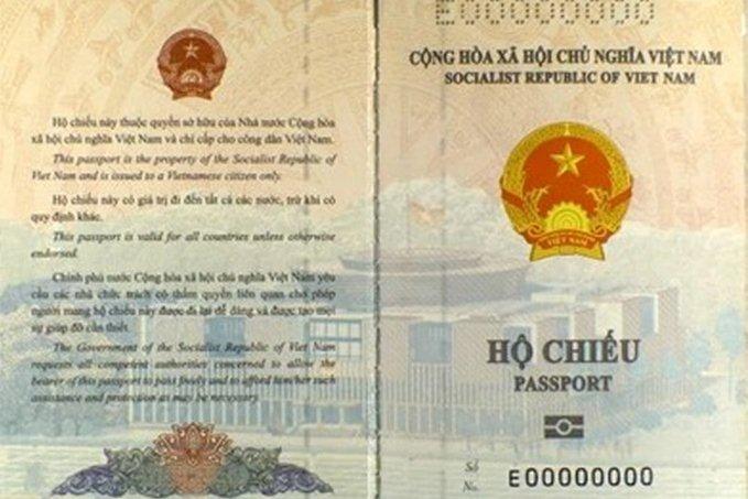 Ngoài đời trông khác hẳn ảnh hộ chiếu, nữ diễn viên Ukraina bị ngăn nhập cảnh-3