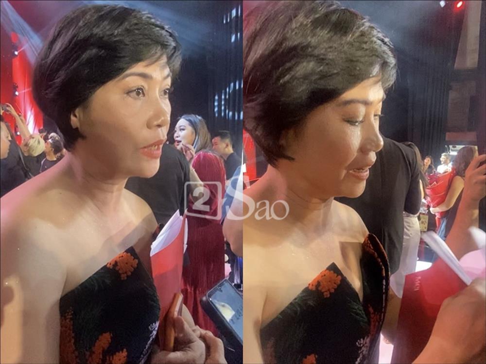 Trưởng BGK Miss Charm lên tiếng hình ảnh dùng điện thoại-5