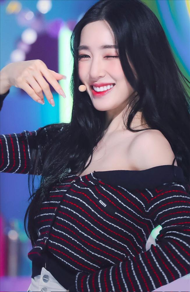 Tiffany (SNSD) vướng nghi vấn làm mũi-3