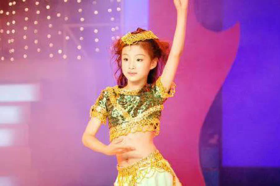 Tiểu Lưu Diệc Phi lộ loạt ảnh hồi nhỏ xinh từ trong trứng-5