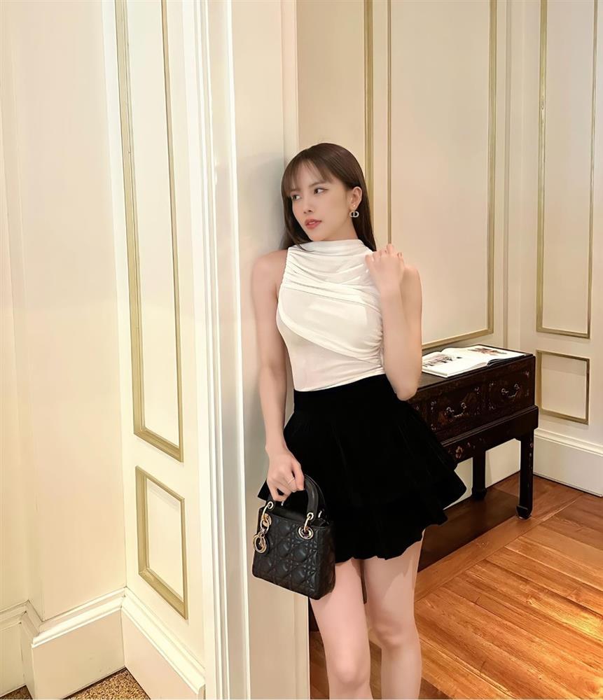 Thiều Bảo Trâm đổi túi hiệu xoành xoạch giữa tin đồn có tình mới-1