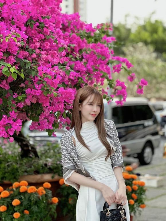 Thiều Bảo Trâm đổi túi hiệu xoành xoạch giữa tin đồn có tình mới-2