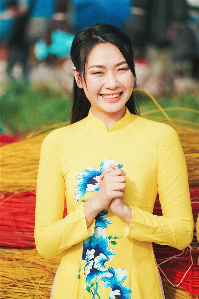 3 họa mi mới trên màn ảnh được Lý Hải phát hiện-10