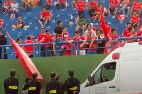 Cầu thủ Hải Phòng chấn thương kinh hoàng, nhập viện cấp cứu-3