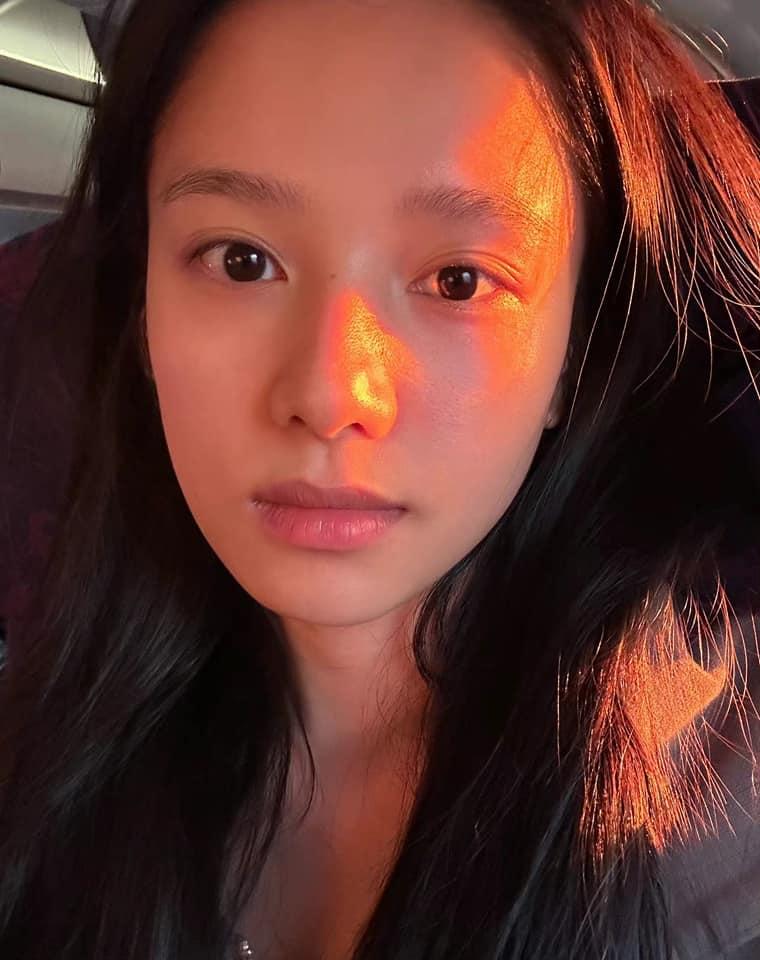 Cận cảnh mặt mộc không tì vết của Trương Tịnh Nghi-2