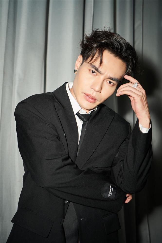 Lê Dương Bảo Lâm ná thở vì bài văn của cháu Kiều Minh Tuấn-1