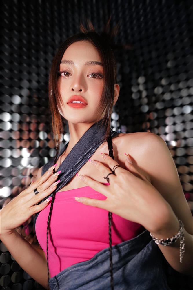 Đời thực nóng bỏng khác xa trên phim của Ly Đừng nói khi yêu-7