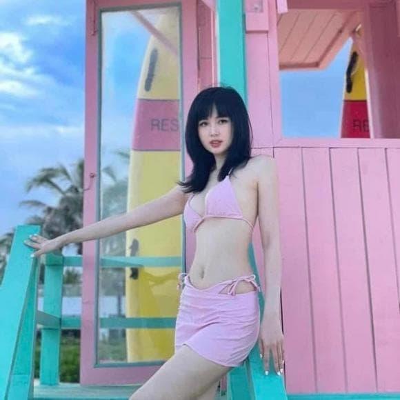 Tâm Tít ăn mặc siêu hở, ngỡ ngàng body mẹ 2 con ở tuổi 34-3