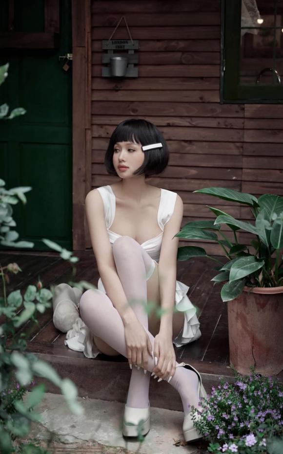 Tâm Tít ăn mặc siêu hở, ngỡ ngàng body mẹ 2 con ở tuổi 34-7