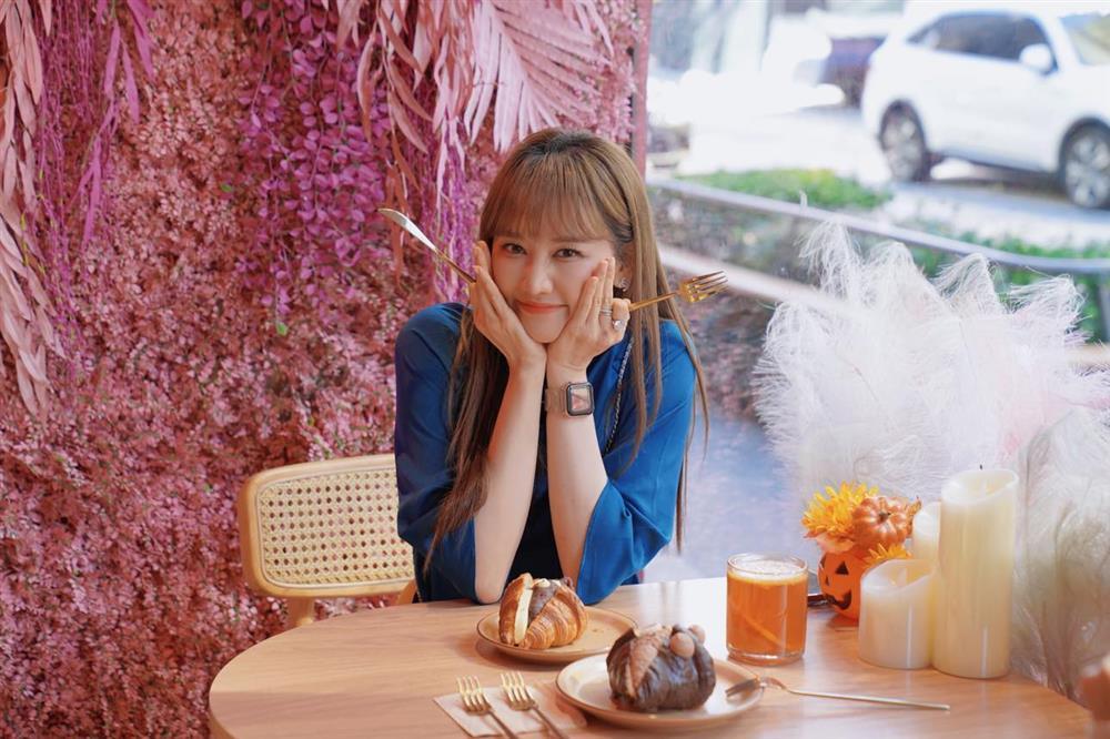 Hari Won phủ nhận nói lơ lớ làm màu, tiết lộ sức khỏe hiện tại-3