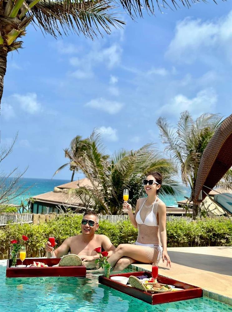 Showbiz Việt ngày 18/2: Sắc vóc mẹ 4 con Jennifer Phạm-1