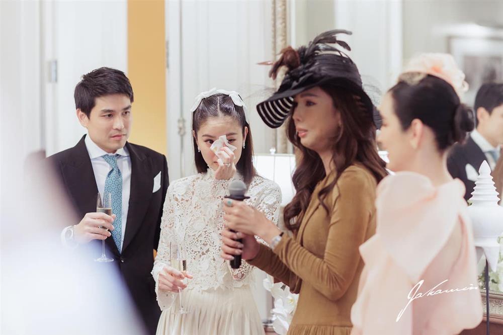 Hoa hậu chuyển giới Nong Poy chia sẻ điều bí mật về chồng sắp cưới-6