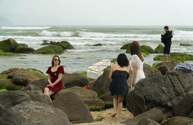 Cảnh đẹp hiếm có ở bãi đá rạn Nam Ô hút hồn giới trẻ Đà Nẵng-6