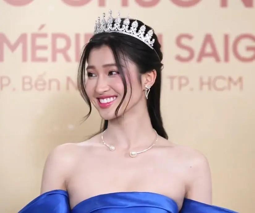 Nàng hậu xinh đến mức chụp CAM thường không lộ nhược điểm-3