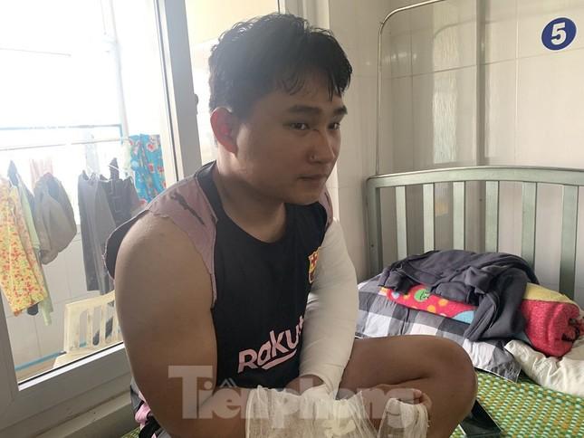 Shipper bị đánh gãy 2 tay: Người thân và hàng xóm nói gì?-4