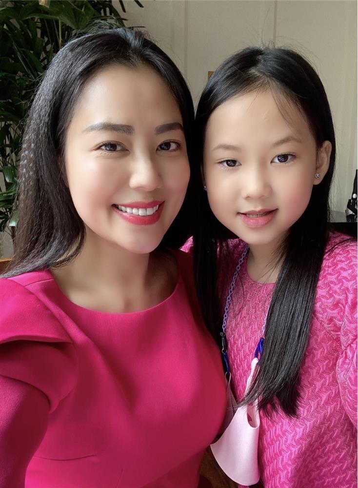 Đời thường nóng bỏng nữ đại gia Hoài trong Đừng Nói Khi Yêu-2