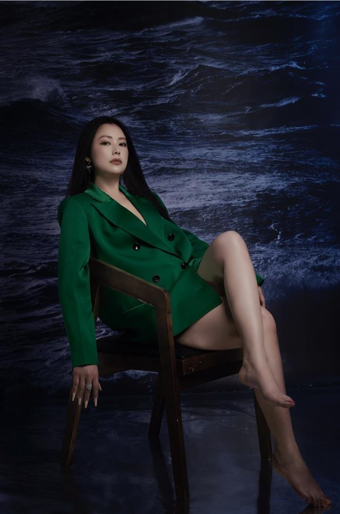 Đời thường nóng bỏng nữ đại gia Hoài trong Đừng Nói Khi Yêu-7