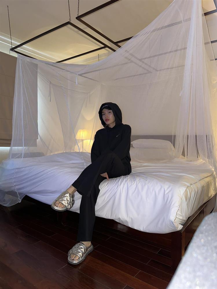 Kỳ Duyên đáp trả chỉ trích mặc phản cảm: Lướt qua, đừng phán xét-4